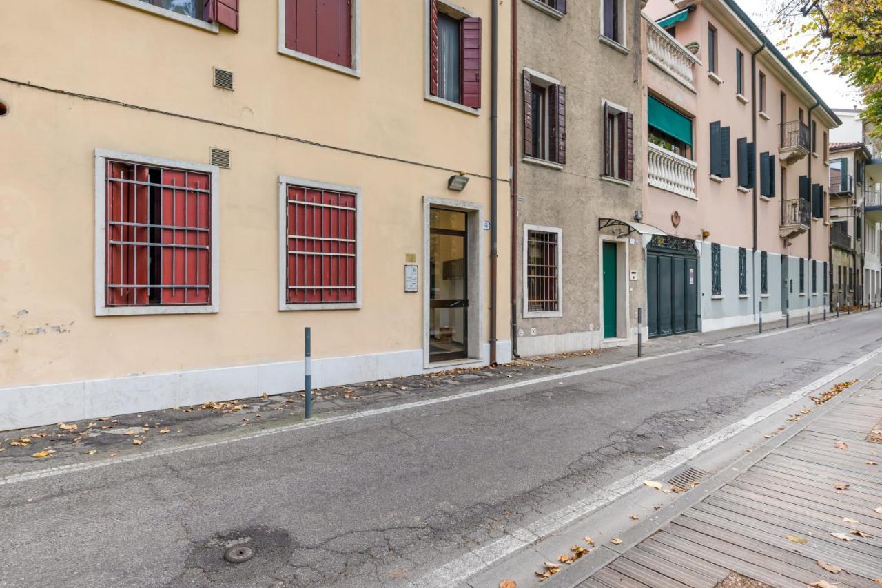 Essential Apartment A 5 Min Da Piazza Dei Signori Padova Dış mekan fotoğraf